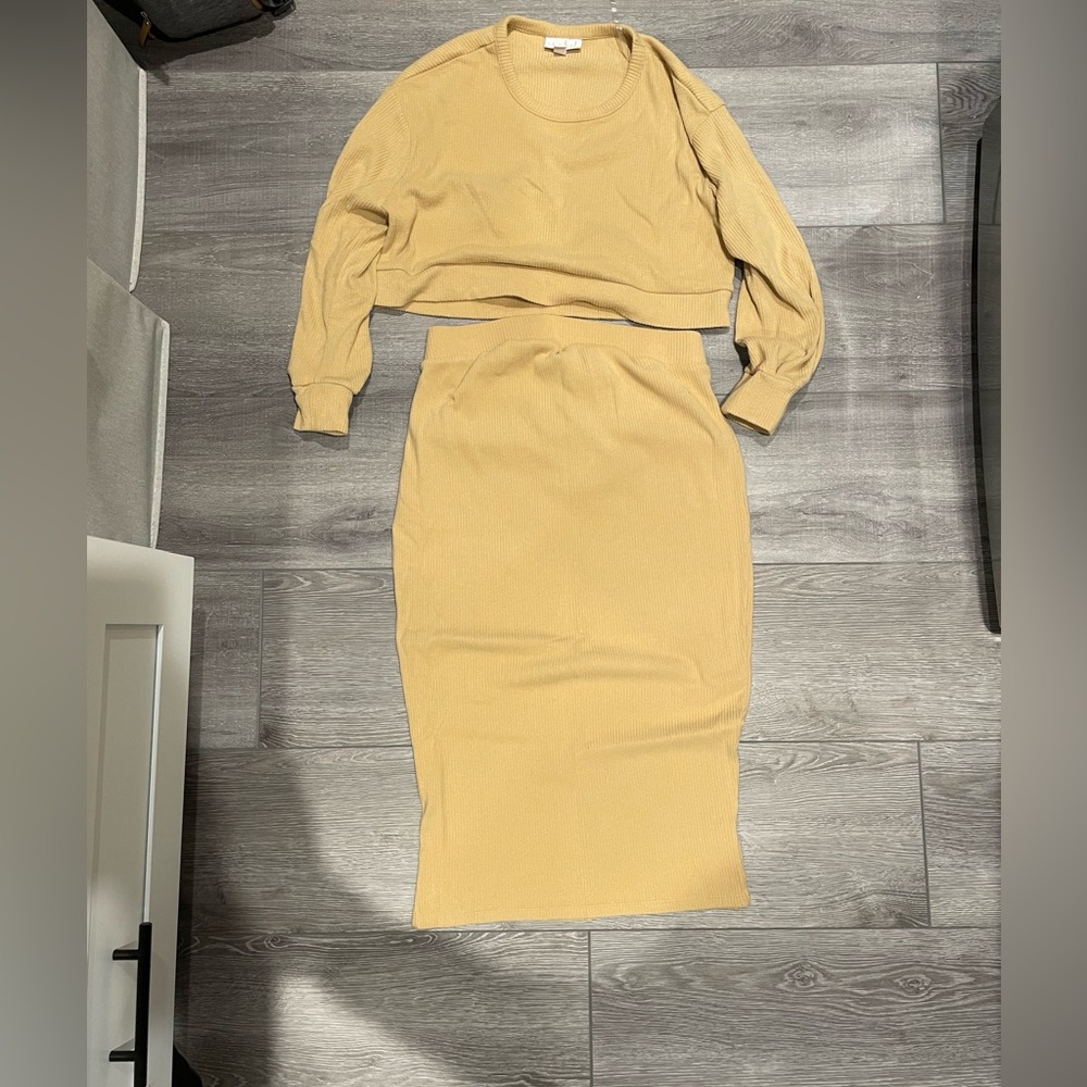 Maternity two piece set